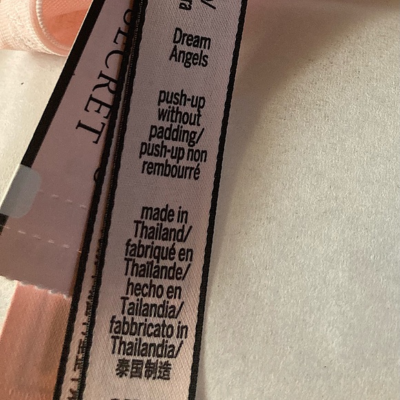 ******SOLD********VS Dream Angels Wicked Unlined Balconette Bra 36DD & Thong - Picture 8 of 11